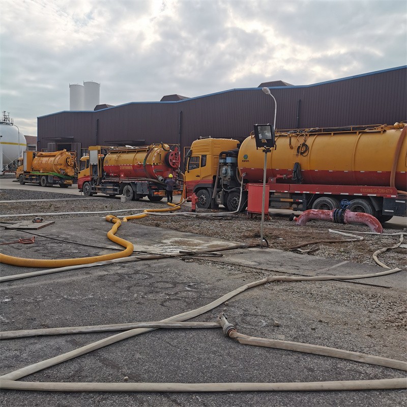 神湾污水池清理